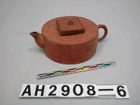 藏品(紫砂陶十二生肖茶壺)的圖片